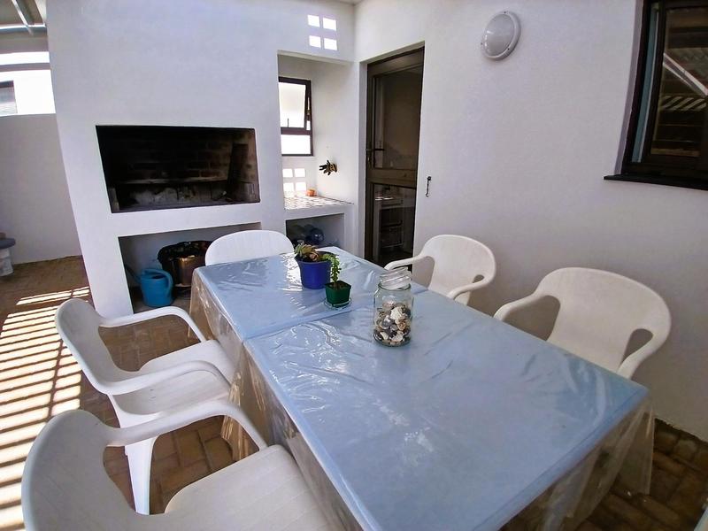 3 Bedroom Property for Sale in Stilbaai Wes Western Cape